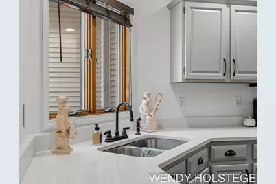 2080 W 32nd Street, Holland, MI 49423 - Photo 18