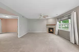 641 Fieldstone Cir W, Chelsea, MI 48118 - Photo 10