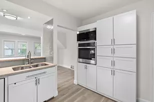 736 Hutchinson St, Kalamazoo, MI 49008 - Photo 2
