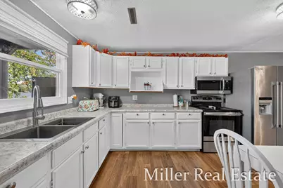 2032 Howard Point, Nashville, MI 49073 - Photo 8
