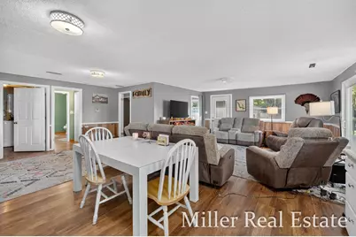 2032 Howard Point, Nashville, MI 49073 - Photo 14