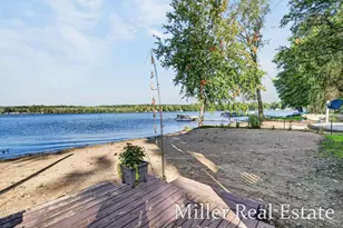 2032 Howard Point, Nashville, MI 49073 - Photo 4