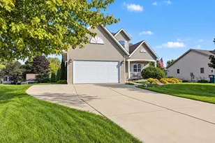 7841 Cidermill Dr SE, Grand Rapids, MI 49508 - Photo 2