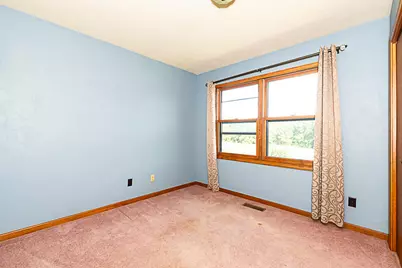 2240 E Hickory Road, Battle Creek, MI 49017 - Photo 48