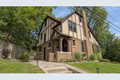 1327 Bridge Street NW, Grand Rapids, MI 49504 - Photo 1