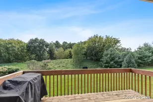518 Orchard Dr NE, Rockford, MI 49341 - Photo 32
