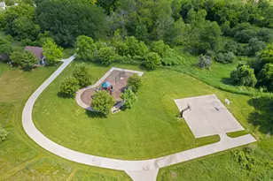 518 Orchard Dr NE, Rockford, MI 49341 - Photo 38