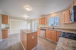 8671 Lilly Dr, Ypsilanti, MI 48197 - Photo 16