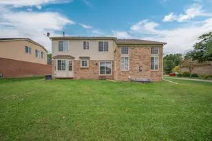 8671 Lilly Dr, Ypsilanti, MI 48197 - Photo 52