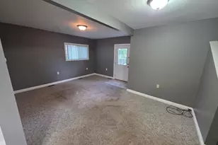 1013 Vine St, Manistee, MI 49660 - Photo 8