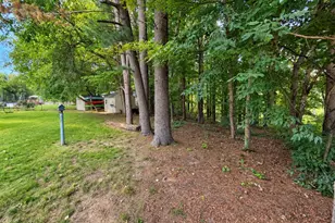 11195 Mcgregor Rd, Pinckney, MI 48169 - Photo 20