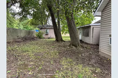 305 W South Street, Adrian, MI 49221 - Photo 2