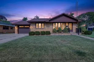 1920 Langley Ave Ave, Saint Joseph, MI 49085 - Photo 2