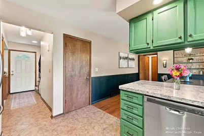 2016 Edgewood Avenue SE, Grand Rapids, MI 49546 - Photo 14