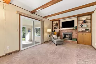 2016 Edgewood Ave SE, Grand Rapids, MI 49546 - Photo 20