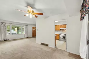 225 Eaton St, Battle Creek, MI 49017 - Photo 8