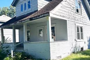 123 Damon St, Jackson, MI 49203 - Photo 1