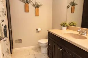 2017 Wolfboro Dr SE, Kentwood, MI 49508 - Photo 22