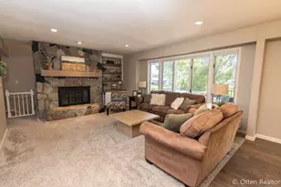 2017 Wolfboro Dr SE, Kentwood, MI 49508 - Photo 10