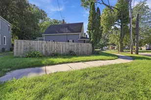 306 N Main St, Allegan, MI 49010 - Photo 4
