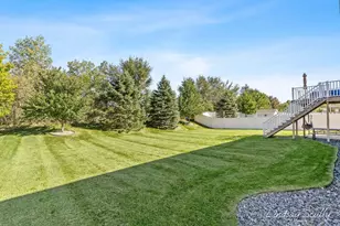 6474 Bradenwood Dr, Hudsonville, MI 49426 - Photo 32