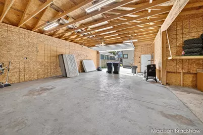 229 Fox Street SW, Grand Rapids, MI 49507 - Photo 8