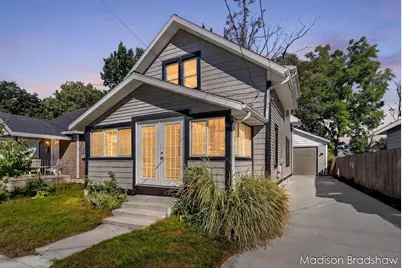229 Fox Street SW, Grand Rapids, MI 49507 - Photo 2