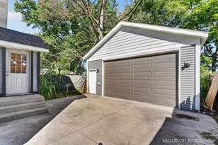 229 Fox St SW, Grand Rapids, MI 49507 - Photo 4