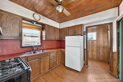 229 Fox Street SW, Grand Rapids, MI 49507 - Photo 22