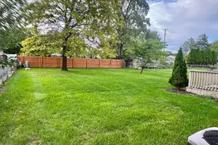 1415 Walnut Ridge Cir, Canton, MI 48187 - Photo 18