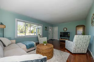 2115 Langley Ave, Saint Joseph, MI 49085 - Photo 8