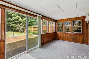731 66th St SE, Grand Rapids, MI 49548 - Photo 20