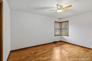 731 66th St SE, Grand Rapids, MI 49548 - Photo 16