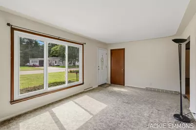 731 66th Street SE, Grand Rapids, MI 49548 - Photo 6