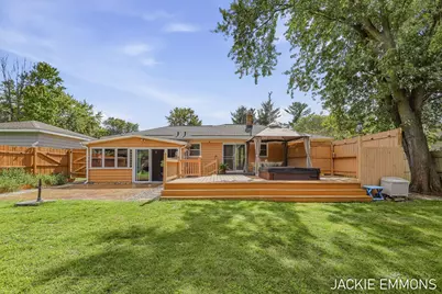 731 66th Street SE, Grand Rapids, MI 49548 - Photo 2