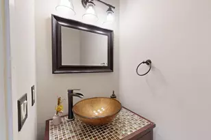 718 Peninsula Ct, Ann Arbor, MI 48105 - Photo 4