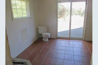 388 N Euclid Avenue, Benton Harbor, MI 49022 - Photo 12