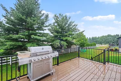 5655 Courtney Lynn Court SW, Wyoming, MI 49418 - Photo 24