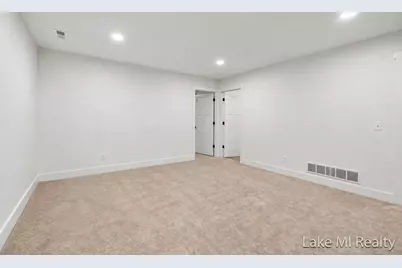 5655 Courtney Lynn Court SW, Wyoming, MI 49418 - Photo 18
