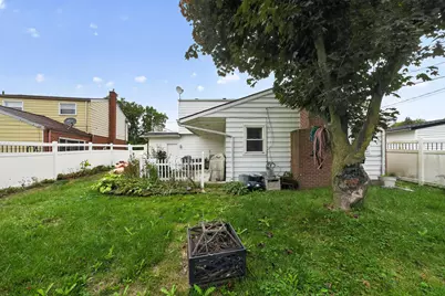 280 Clinton River Drive, Mount Clemens, MI 48043 - Photo 44