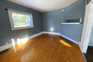 415 Davis St, Kalamazoo, MI 49007 - Photo 2