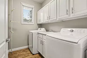 4139 Grandwood Cir, Saint Joseph, MI 49085 - Photo 12