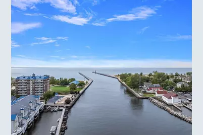260 Water Street #5E, Saint Joseph, MI 49085 - Photo 2
