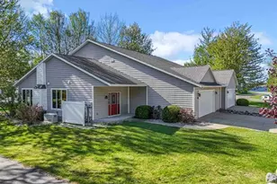 122 Davidsen Shrs Dr, Cadillac, MI 49601 - Photo 1