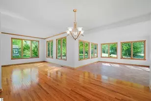 122 Davidsen Shrs Dr, Cadillac, MI 49601 - Photo 4