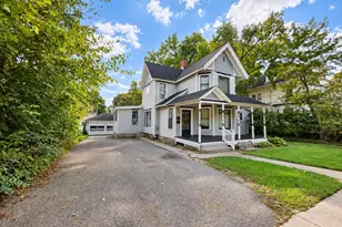 607 W Prospect St, Marshall, MI 49068 - Photo 2