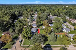2820 Hollywood Dr, Ann Arbor, MI 48103 - Photo 2