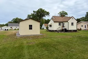 1681 Langeland Ave, Muskegon, MI 49442 - Photo 6