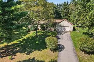 8727 Coyle Dr, Pinckney, MI 48169 - Photo 26