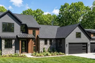 754 W Sedona Hls Ct NE, Grand Rapids, MI 49525 - Photo 2